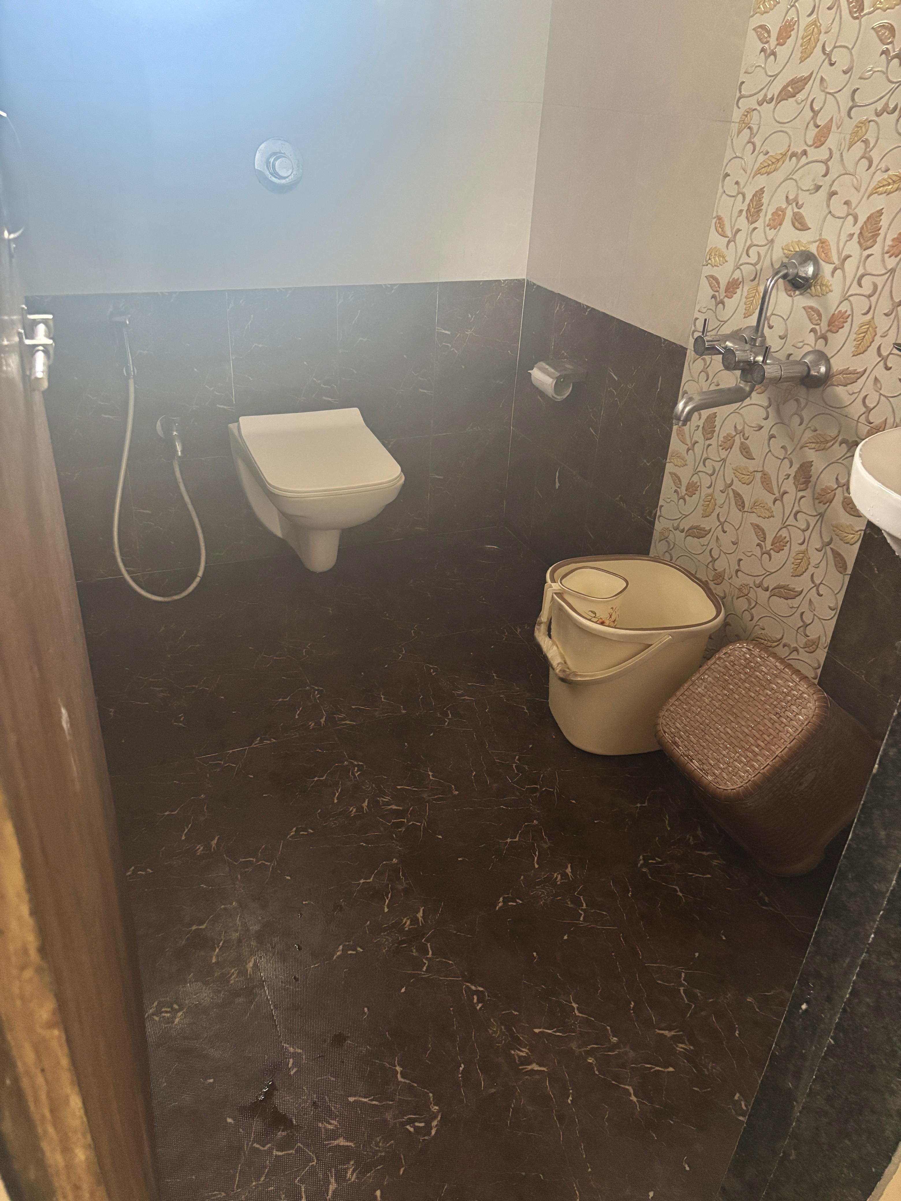 6 Modern Bathrooms